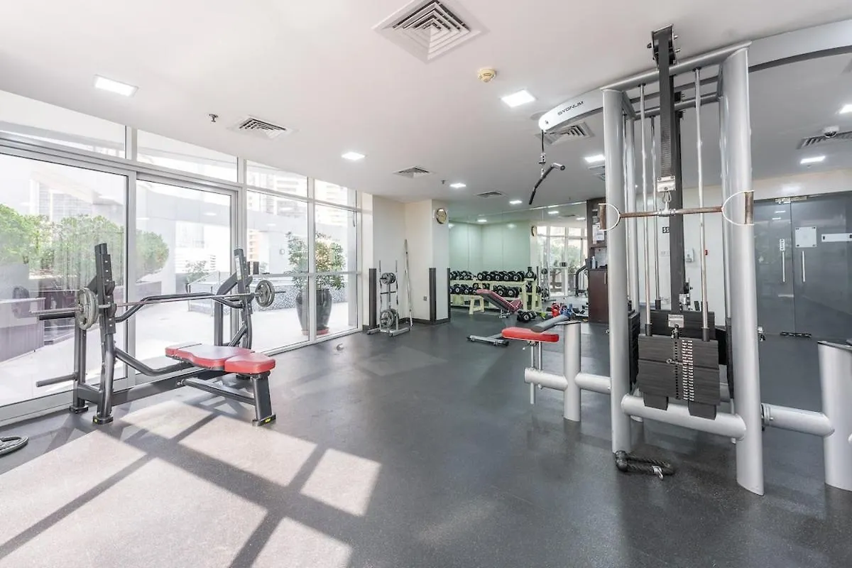 Spacious 3-Bedroom With Modern Amenities In Jbr Dubai Apartment