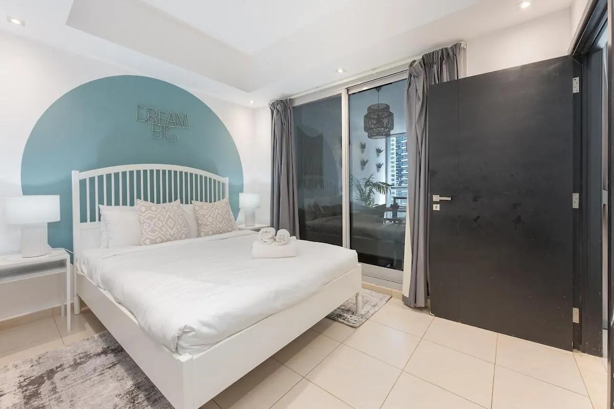 Spacious 3-Bedroom With Modern Amenities In Jbr Dubai