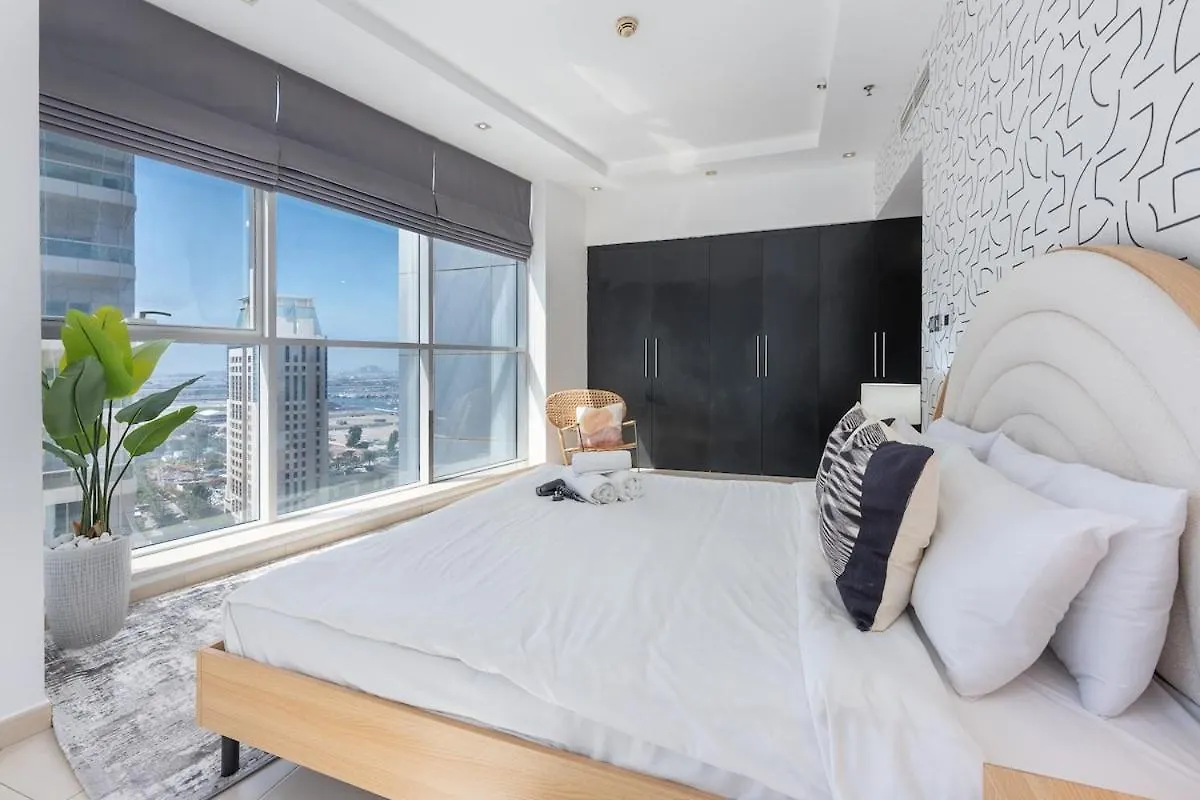 Spacious 3-Bedroom With Modern Amenities In Jbr Dubai