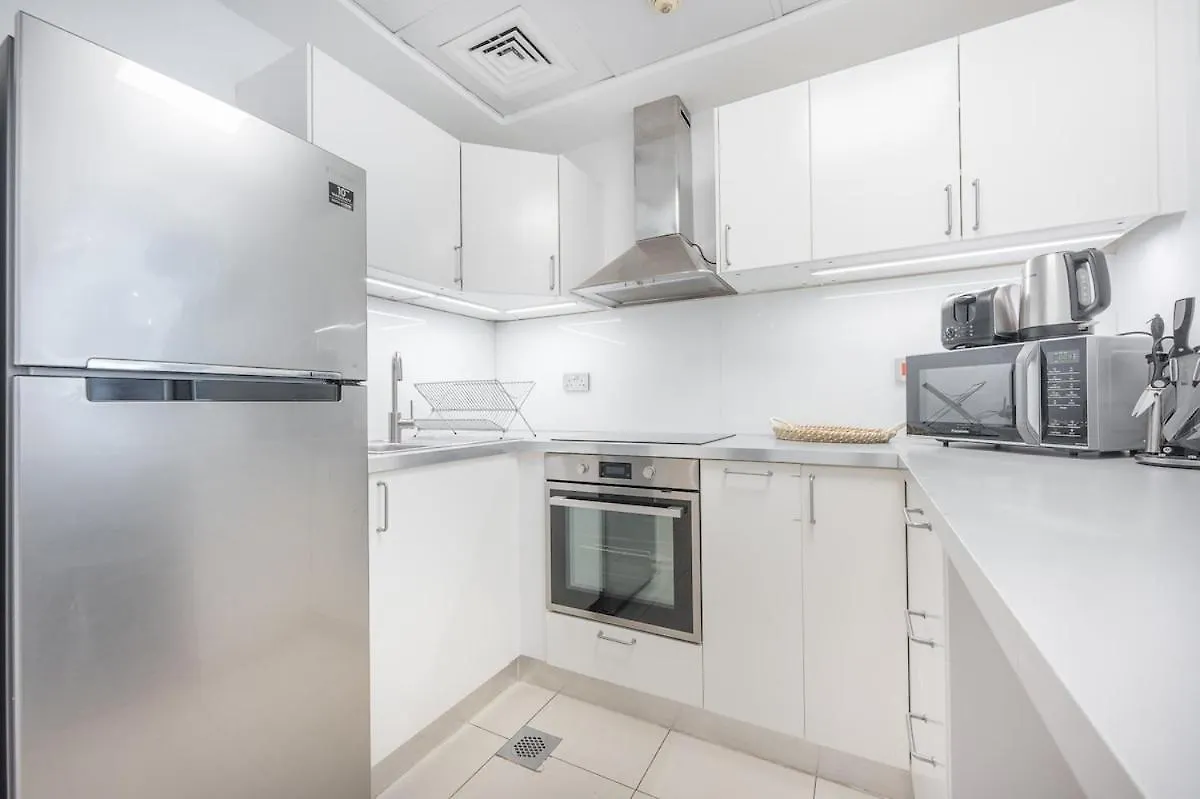 Apartment Spacious 3-Bedroom With Modern Amenities In Jbr Dubai