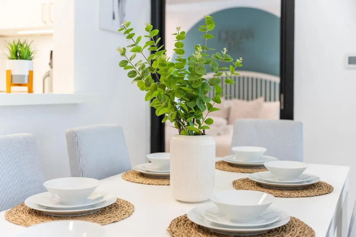 Spacious 3-Bedroom With Modern Amenities In Jbr Dubai Apartment