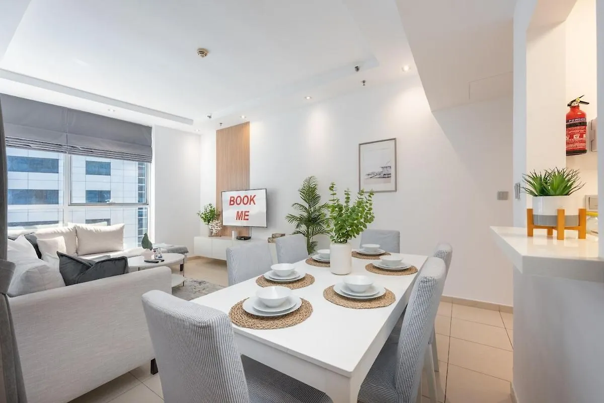 Apartment Spacious 3-Bedroom With Modern Amenities In Jbr Dubai