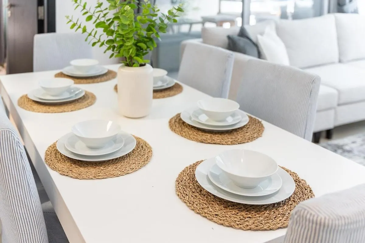 Spacious 3-Bedroom With Modern Amenities In Jbr Dubai United Arab Emirates