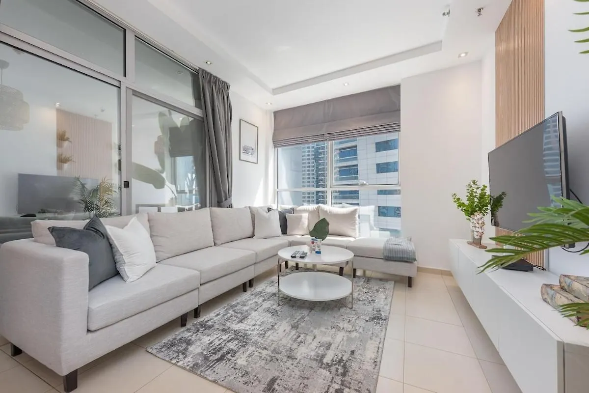 Spacious 3-Bedroom With Modern Amenities In Jbr Dubai