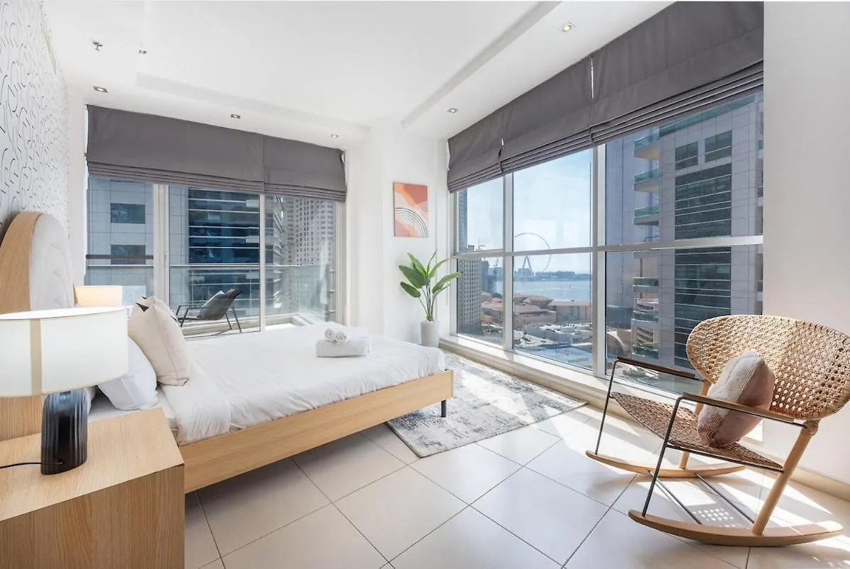 Spacious 3-Bedroom With Modern Amenities In Jbr Dubaj 0*,